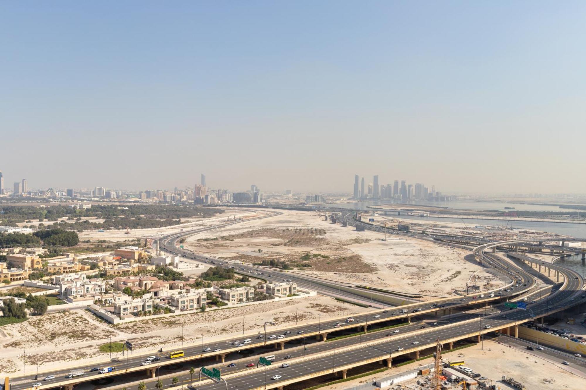 Modern 1Br Apartment, High Floor, Near Dubai Mall Екстер'єр фото