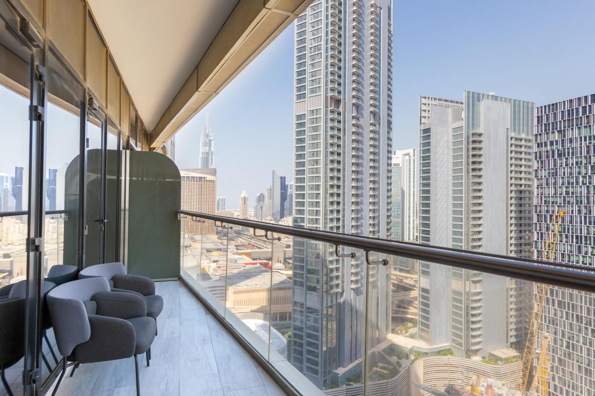 Modern 1Br Apartment, High Floor, Near Dubai Mall Екстер'єр фото