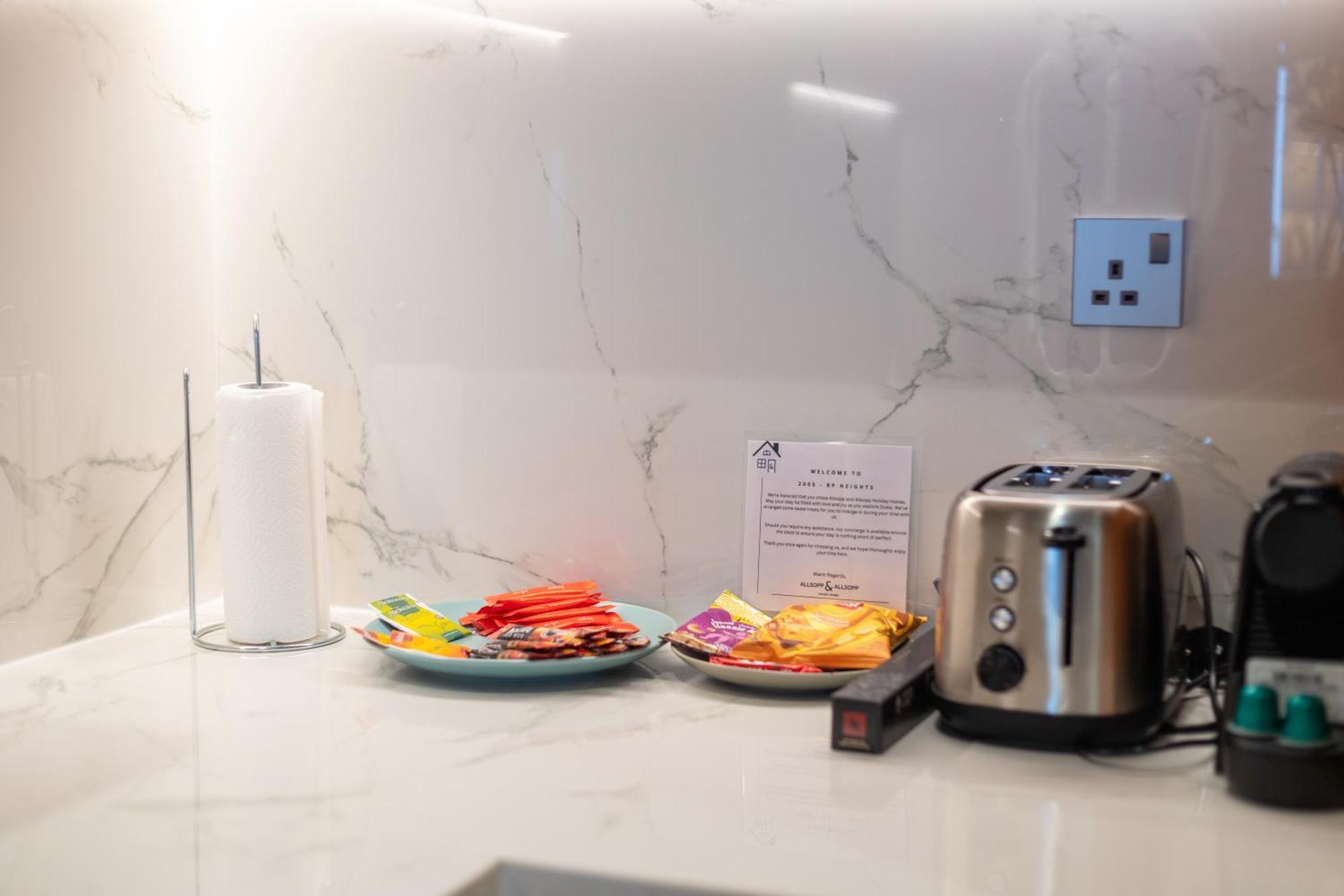 Modern 1Br Apartment, High Floor, Near Dubai Mall Екстер'єр фото